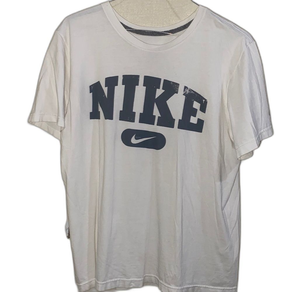White Nike T-shirt